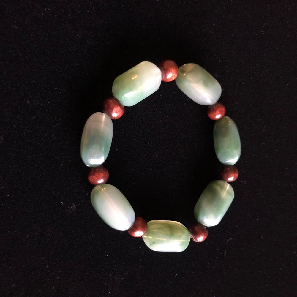 Olive and brown stone bracelet
